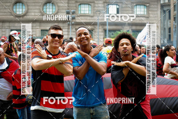 Compre suas fotos do eventoFlamengo Campe�o da libertadores - Chegada dos jogadores no Fotop