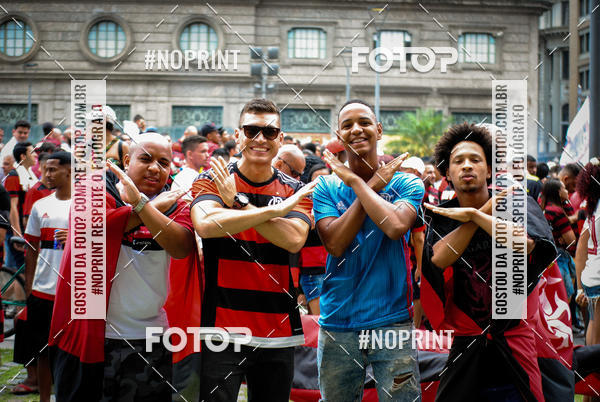 Compre suas fotos do eventoFlamengo Campe�o da libertadores - Chegada dos jogadores no Fotop