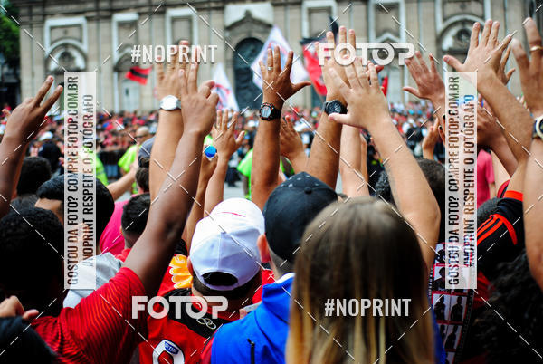 Compre suas fotos do eventoFlamengo Campe�o da libertadores - Chegada dos jogadores no Fotop