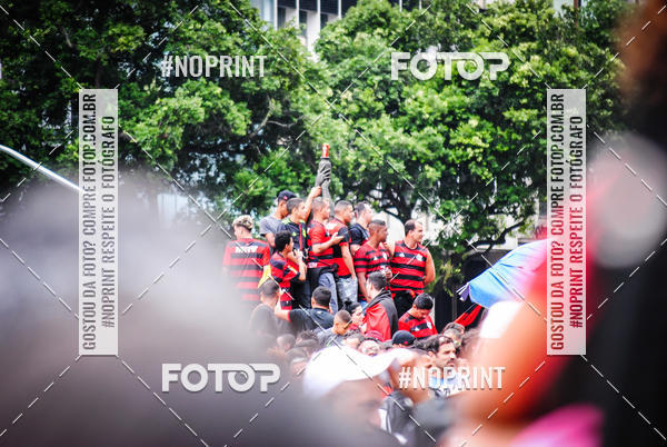 Compre suas fotos do eventoFlamengo Campe�o da libertadores - Chegada dos jogadores no Fotop