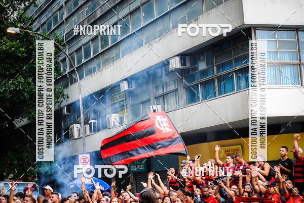 Compre suas fotos do eventoFlamengo Campe�o da libertadores - Chegada dos jogadores no Fotop