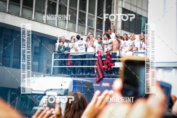 Compre suas fotos do eventoFlamengo Campe�o da libertadores - Chegada dos jogadores no Fotop