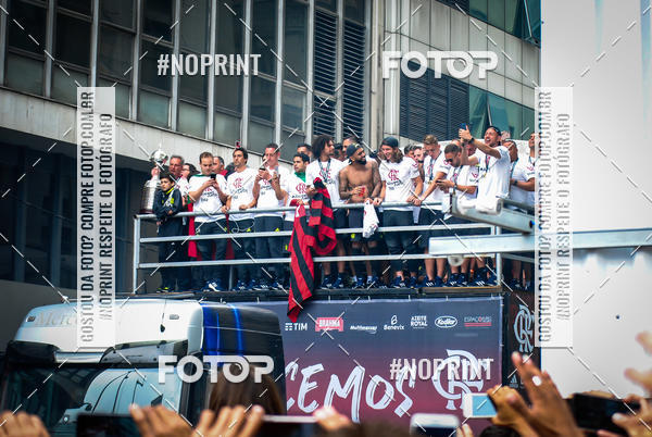 Compre suas fotos do eventoFlamengo Campe�o da libertadores - Chegada dos jogadores no Fotop