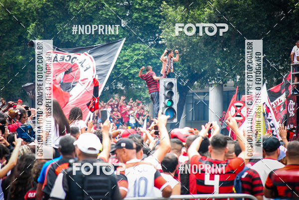 Achetez vos photos de l'�v�nementFlamengo Campe�o da libertadores - Chegada dos jogadores sur Fotop