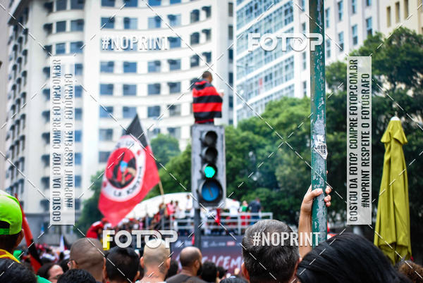 Achetez vos photos de l'�v�nementFlamengo Campe�o da libertadores - Chegada dos jogadores sur Fotop