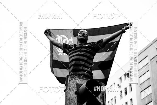 Buy your photos of the eventFlamengo Campe�o da libertadores - Chegada dos jogadores on Fotop