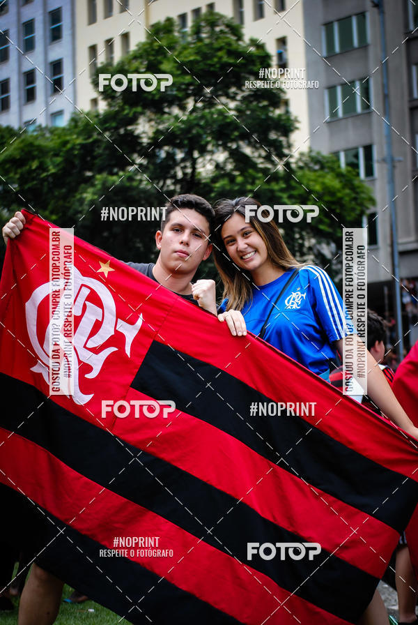Buy your photos of the eventFlamengo Campe�o da libertadores - Chegada dos jogadores on Fotop