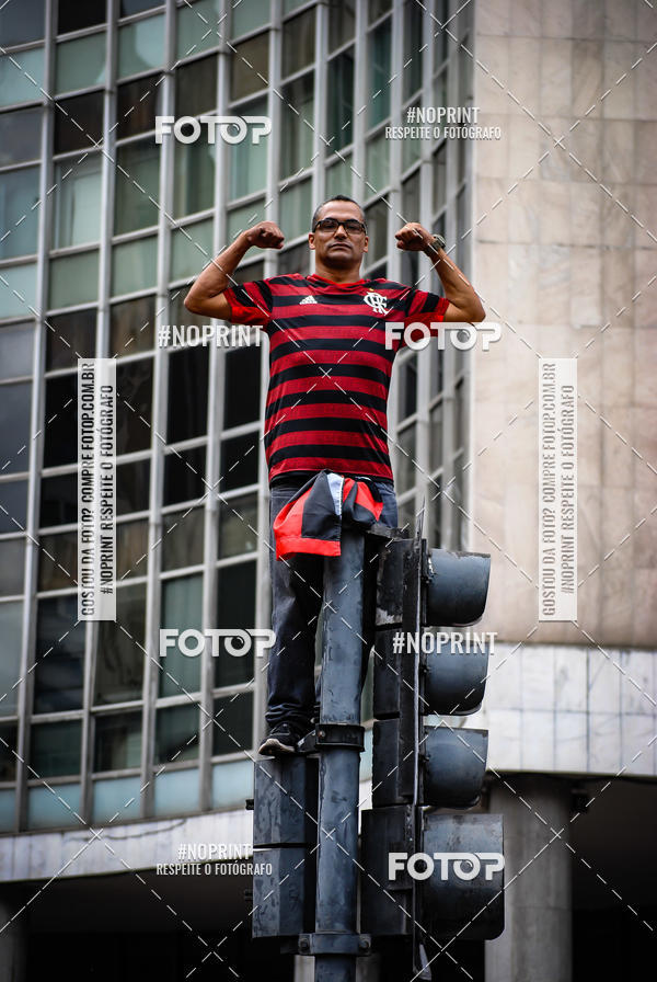 Buy your photos of the eventFlamengo Campe�o da libertadores - Chegada dos jogadores on Fotop