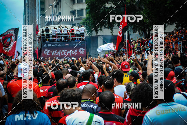 Buy your photos of the eventFlamengo Campe�o da libertadores - Chegada dos jogadores on Fotop