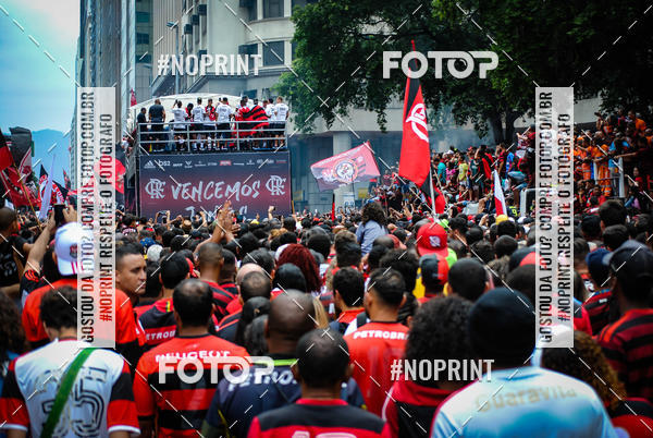 Buy your photos of the eventFlamengo Campe�o da libertadores - Chegada dos jogadores on Fotop