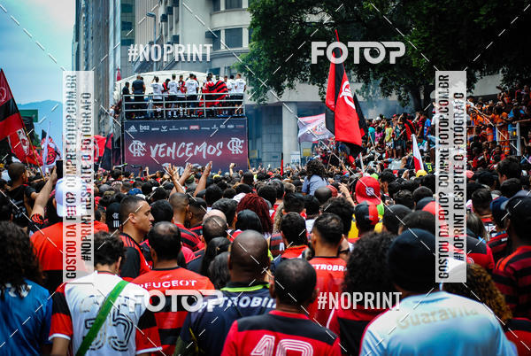 Buy your photos of the eventFlamengo Campe�o da libertadores - Chegada dos jogadores on Fotop