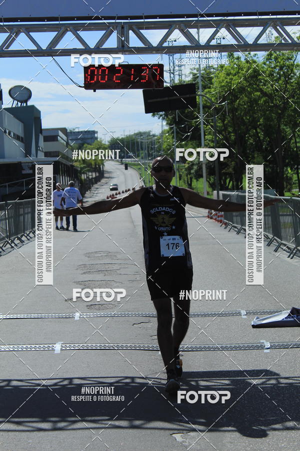 Compre as suas fotos do eventoCorrida e Caminhada Azul no Fotop