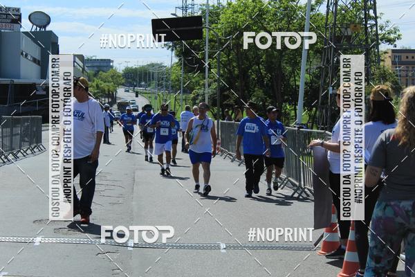 Compre as suas fotos do eventoCorrida e Caminhada Azul no Fotop