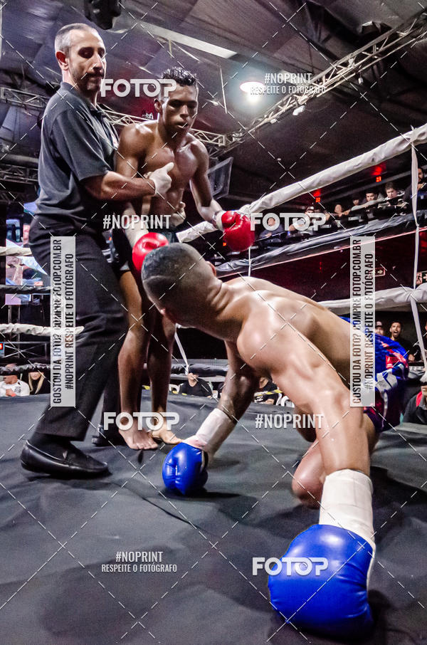 Buy your photos of the eventWAR Muay Thai Fight (24/11/2019) on Fotop