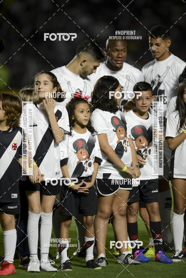 Achetez vos photos de l'vnementVasco x Cruzeiro  So Janurio - 02/12/2019 sur Fotop