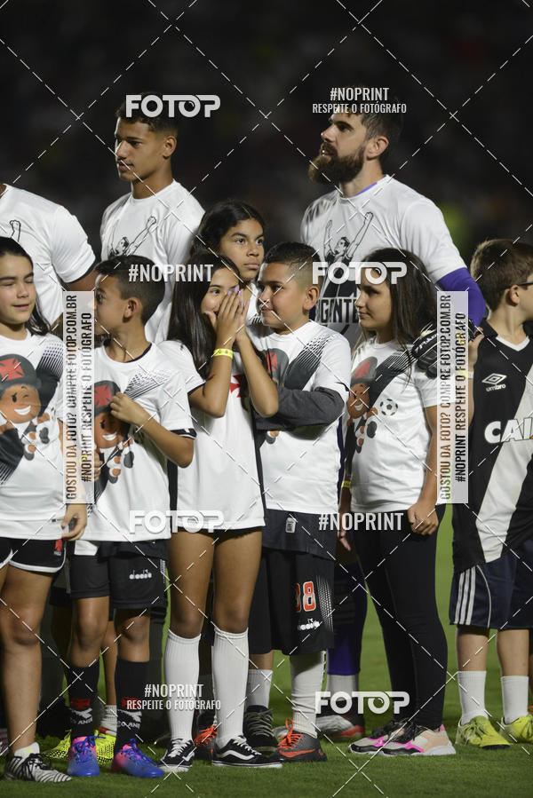 Achetez vos photos de l'vnementVasco x Cruzeiro  So Janurio - 02/12/2019 sur Fotop