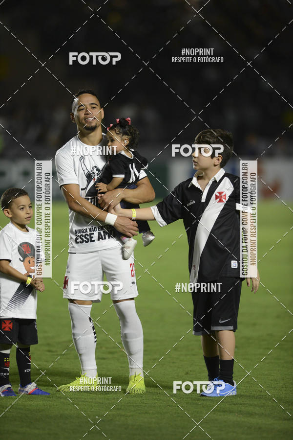 Achetez vos photos de l'vnementVasco x Cruzeiro  So Janurio - 02/12/2019 sur Fotop