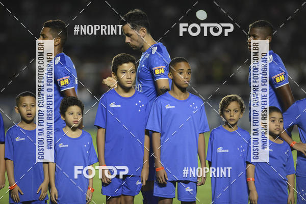 Achetez vos photos de l'vnementVasco x Cruzeiro  So Janurio - 02/12/2019 sur Fotop
