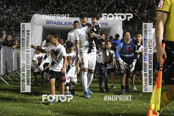 Achetez vos photos de l'vnementVasco x Cruzeiro  So Janurio - 02/12/2019 sur Fotop