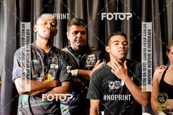 Buy your photos of the eventShow Time Kickboxing 10 (27/10/2019) on Fotop