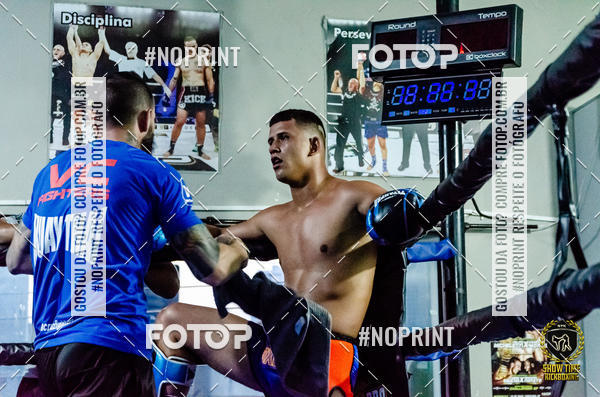 Buy your photos of the eventShow Time Kickboxing 10 (27/10/2019) on Fotop