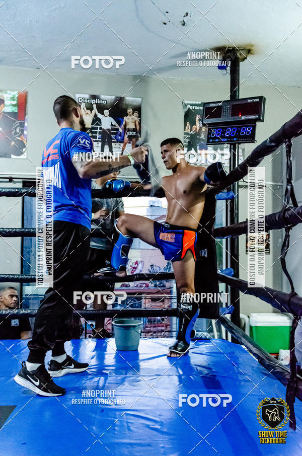 Buy your photos of the eventShow Time Kickboxing 10 (27/10/2019) on Fotop
