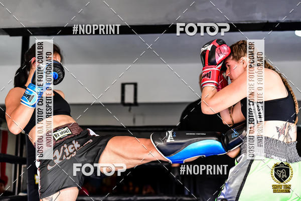 Buy your photos of the eventShow Time Kickboxing 10 (27/10/2019) on Fotop