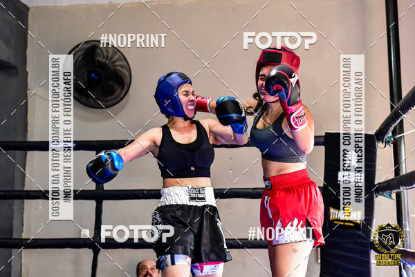 Buy your photos of the eventShow Time Kickboxing 10 (27/10/2019) on Fotop
