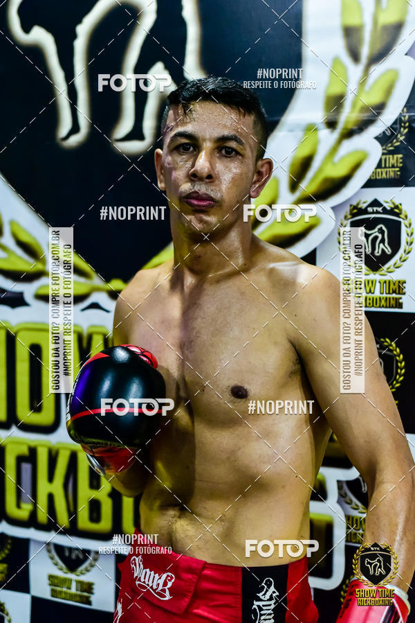 Buy your photos of the eventShow Time Kickboxing 10 (27/10/2019) on Fotop