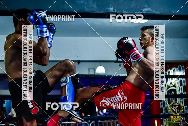 Buy your photos of the eventShow Time Kickboxing 10 (27/10/2019) on Fotop