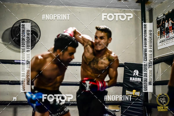Buy your photos of the eventShow Time Kickboxing 10 (27/10/2019) on Fotop