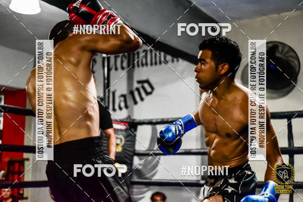 Buy your photos of the eventShow Time Kickboxing 10 (27/10/2019) on Fotop