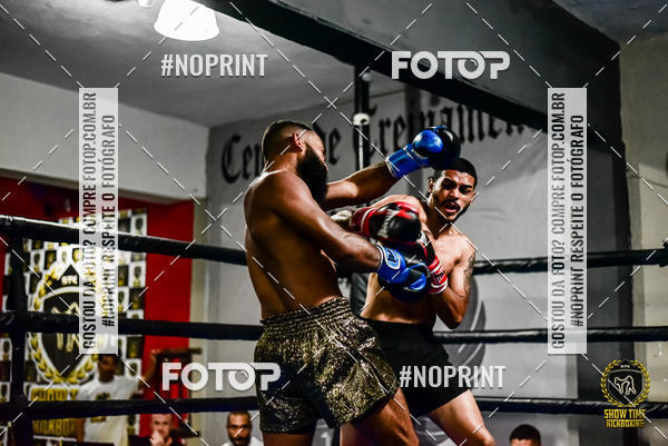 Buy your photos of the eventShow Time Kickboxing 10 (27/10/2019) on Fotop