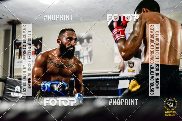 Buy your photos of the eventShow Time Kickboxing 10 (27/10/2019) on Fotop