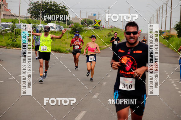 Buy your photos of the event4 Corrida Solidria - 6K Corrida e 4K Caminhada on Fotop