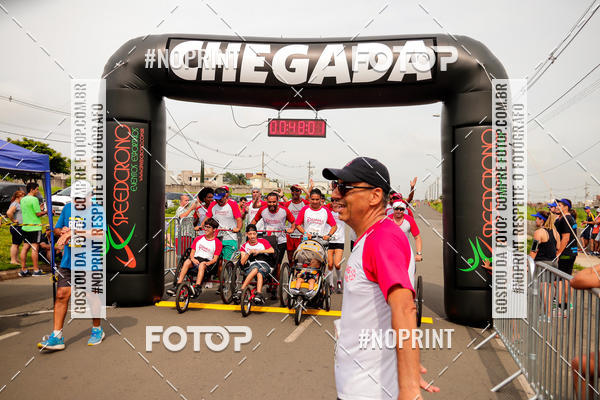 Buy your photos of the event4 Corrida Solidria - 6K Corrida e 4K Caminhada on Fotop