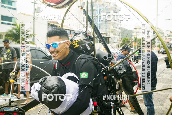 Buy your photos of the eventSelecioneo album 