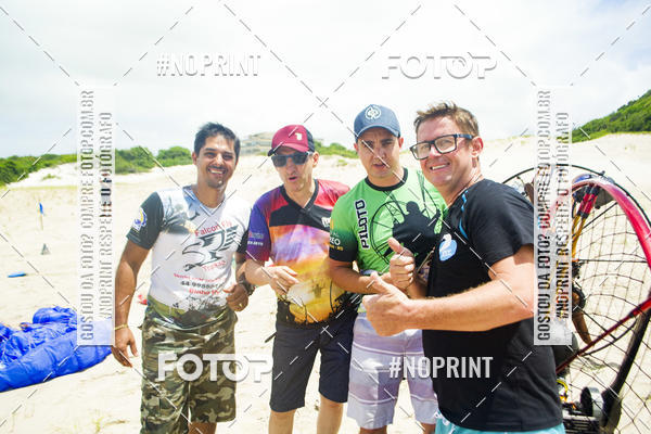 Buy your photos of the eventSelecioneo album 