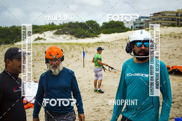 Buy your photos of the eventSelecioneo album 