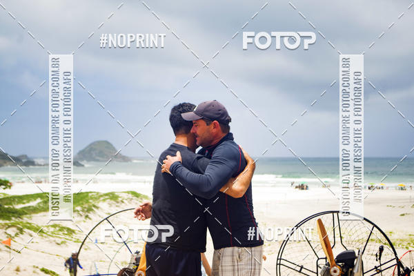 Buy your photos of the eventSelecioneo album 