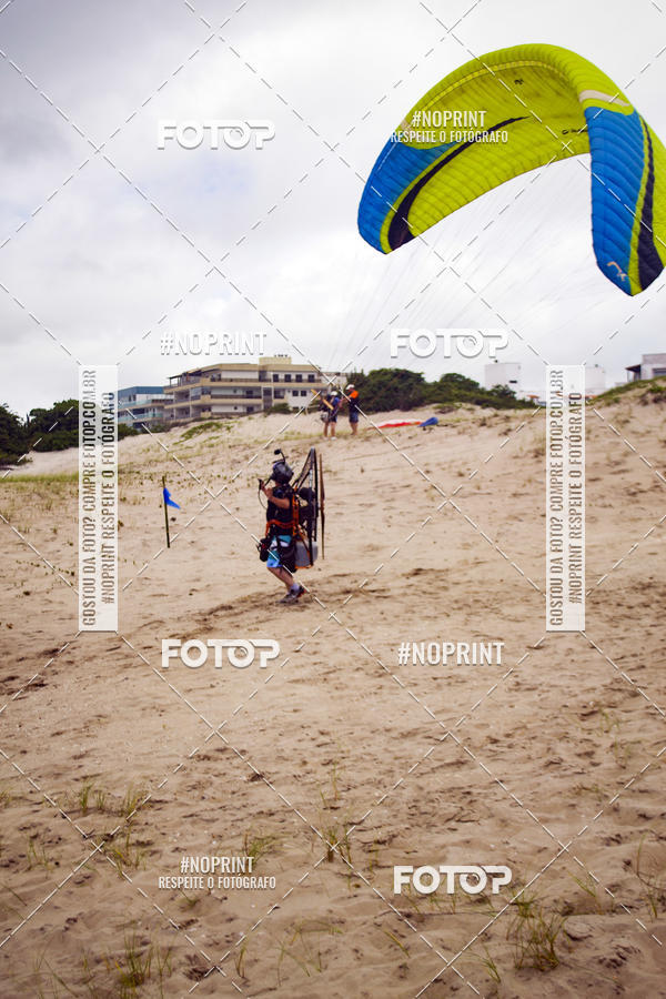 Buy your photos of the eventSelecioneo album 