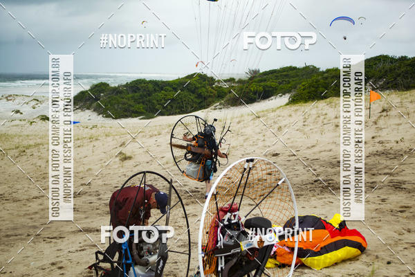 Buy your photos of the eventSelecioneo album 