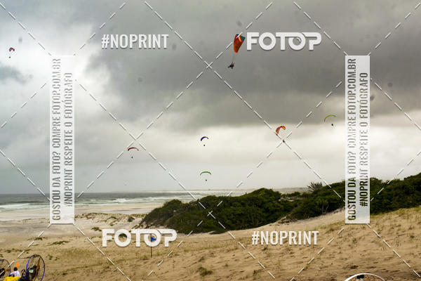 Buy your photos of the eventSelecioneo album 