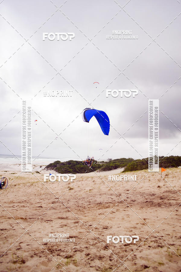 Buy your photos of the eventSelecioneo album 