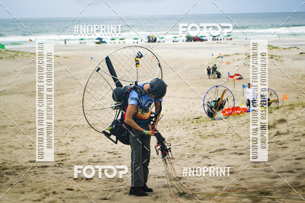 Buy your photos of the eventSelecioneo album 