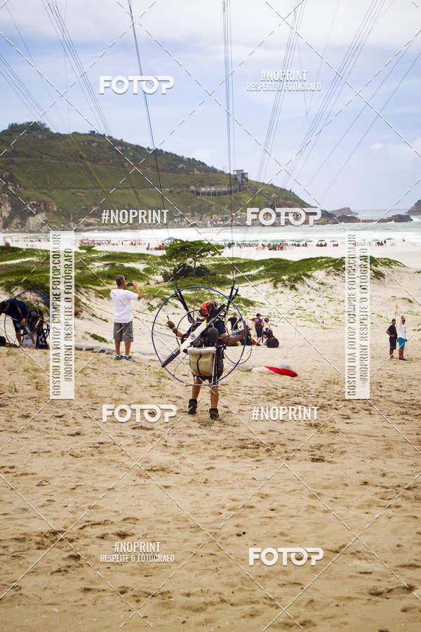 Buy your photos of the eventSelecioneo album 