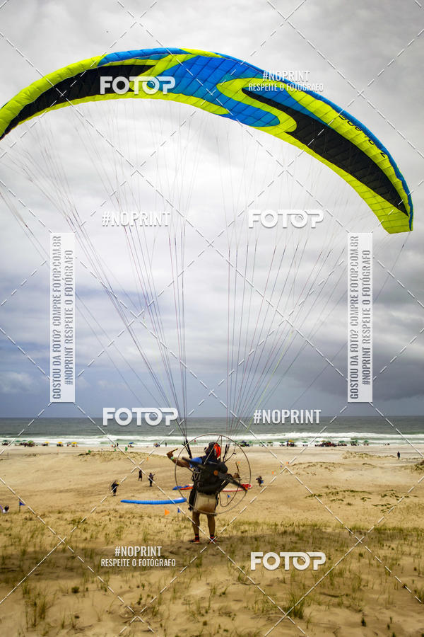 Buy your photos of the eventSelecioneo album 