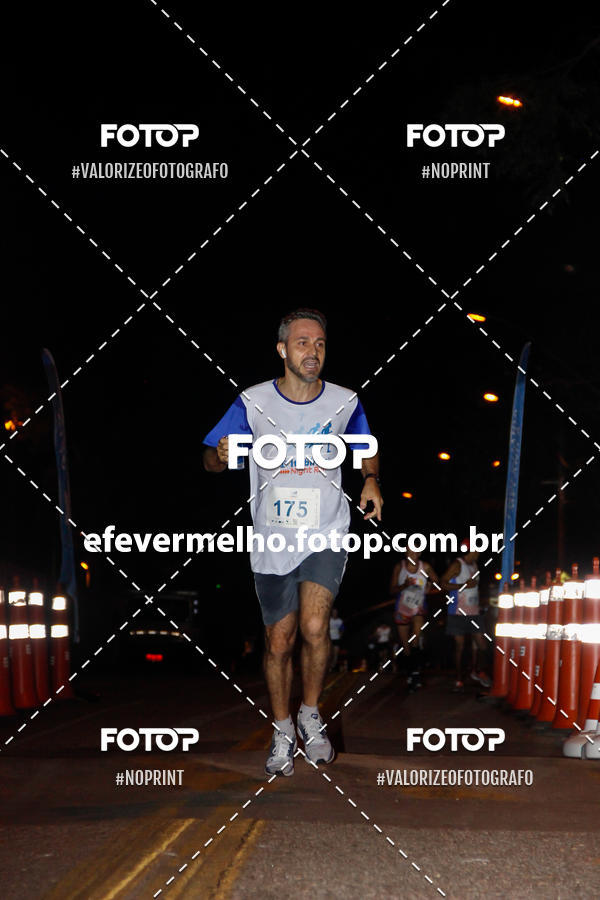 Buy your photos of the eventItabirito Night Run on Fotop