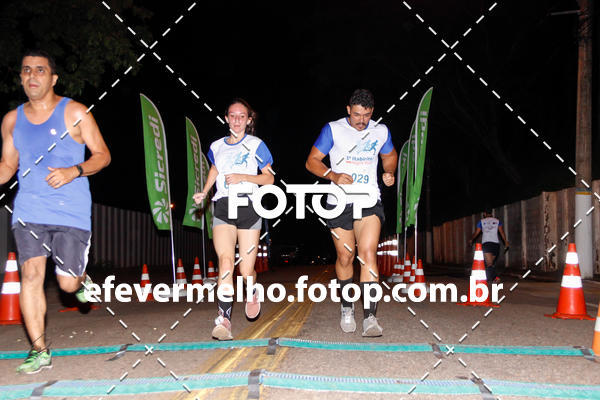 Buy your photos of the eventItabirito Night Run on Fotop