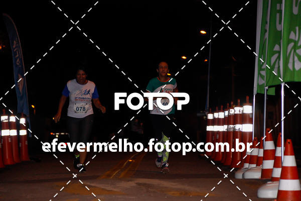 Buy your photos of the eventItabirito Night Run on Fotop